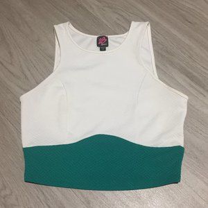 2B BEBE White and Green Crop Top